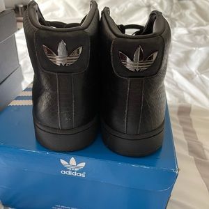 Size 12 men’s Pro Model Adidas.Special edition